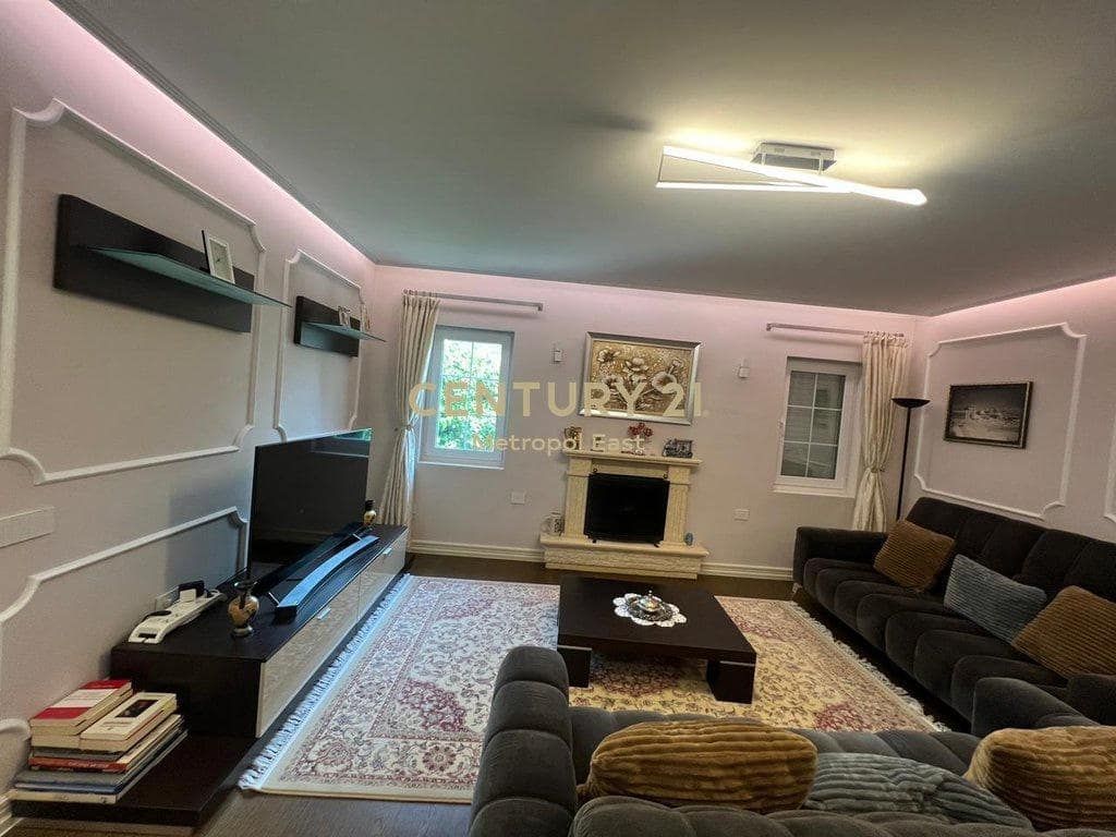 Vilë për Shitje në Garden Villas Residence, TEG | Tiranë — Tiranë