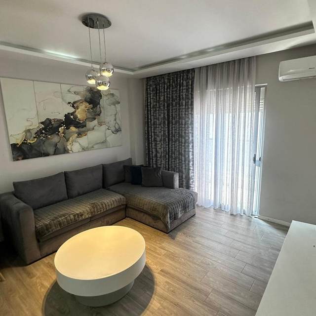 Jepet me qera apartament 1+1 pranë Ujësjellësit, Durrës — Durrës