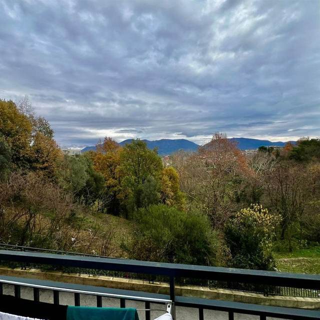 Jepet me qira super apartament 2+1 me depo dhe post parkimi në Kodra e Diellit — Tiranë