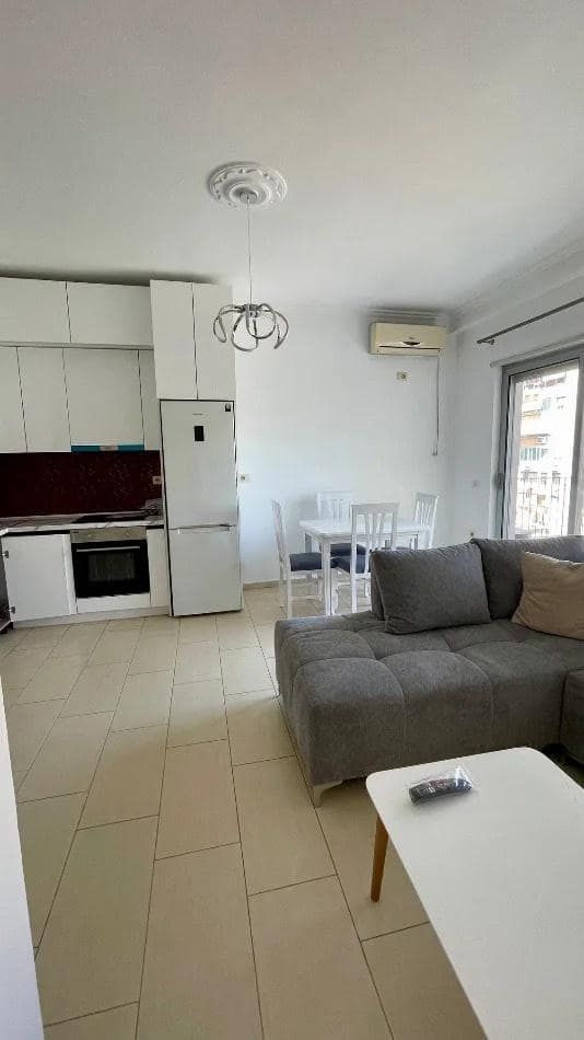 Apartament 1+1 për qira në Rrugën Him Kolli, Tiranë — Tiranë