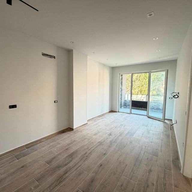 Shitet Apartament 1+1 në Golem, Durrës — Durrës