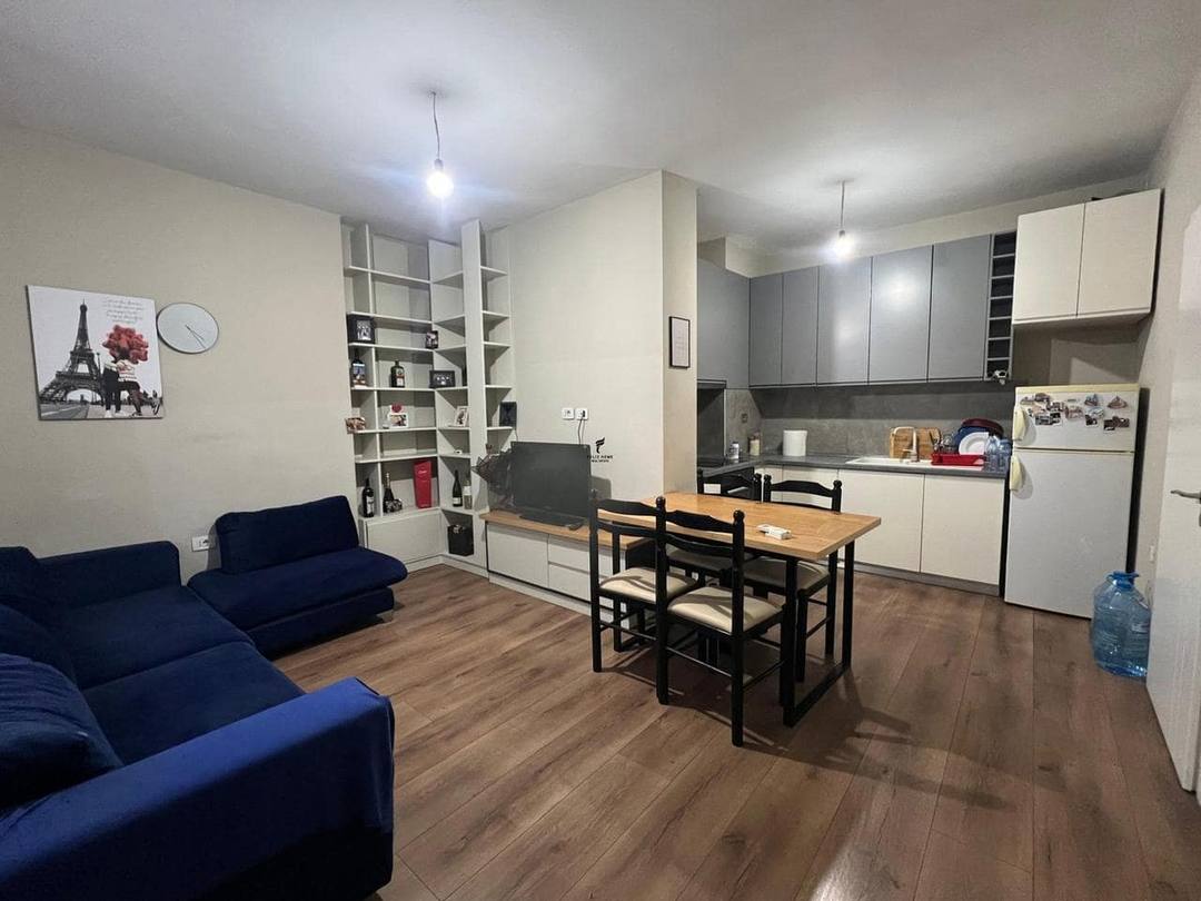 Shitet Apartament 1+1 në Misto Mame, 105.000 Euro