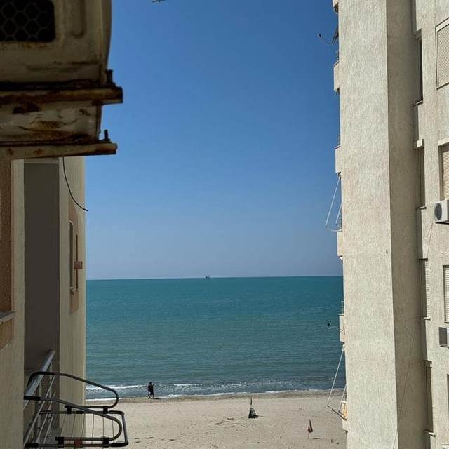 Shitet Apartament 1+1 me Pamje nga Deti në Golem — Durrës