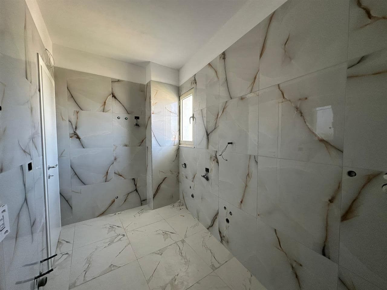 Shitet Apartament 1+1 në Plazh, Durrës — Durrës