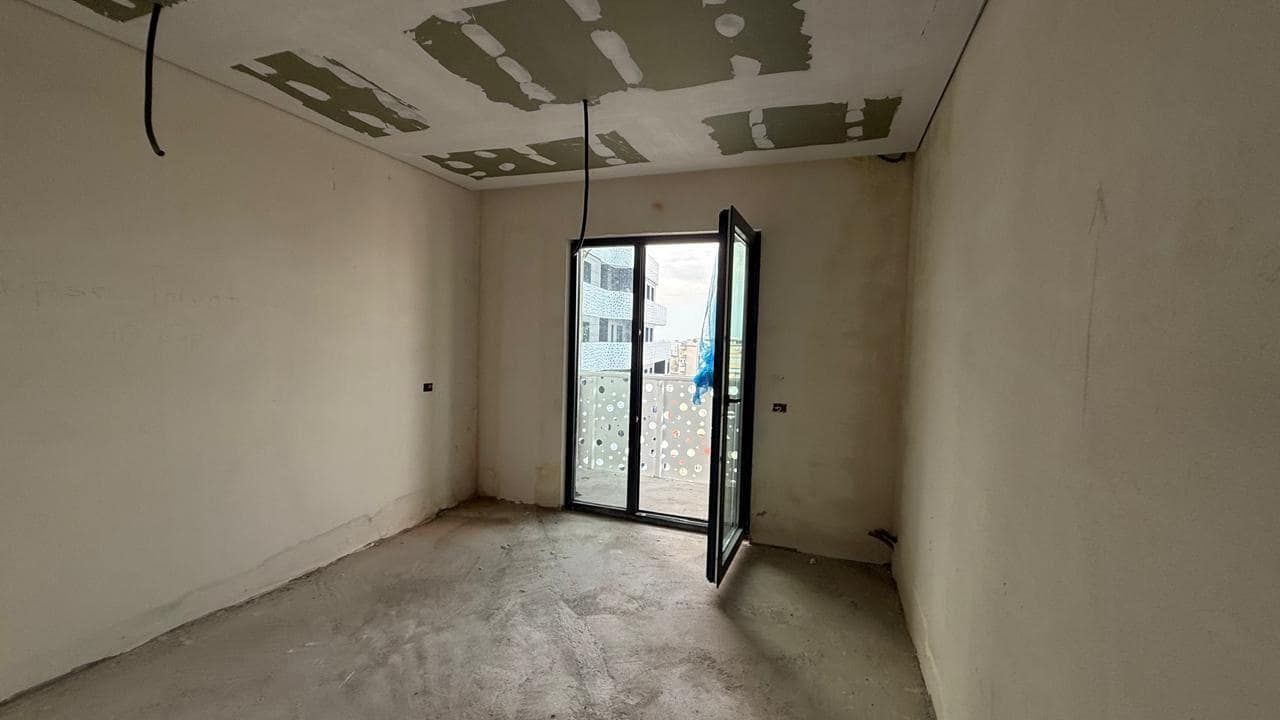 Apartament 2+1+2 në Shitje – Corner Residence, Rruga e Kavajës, Tiranë — Tiranë