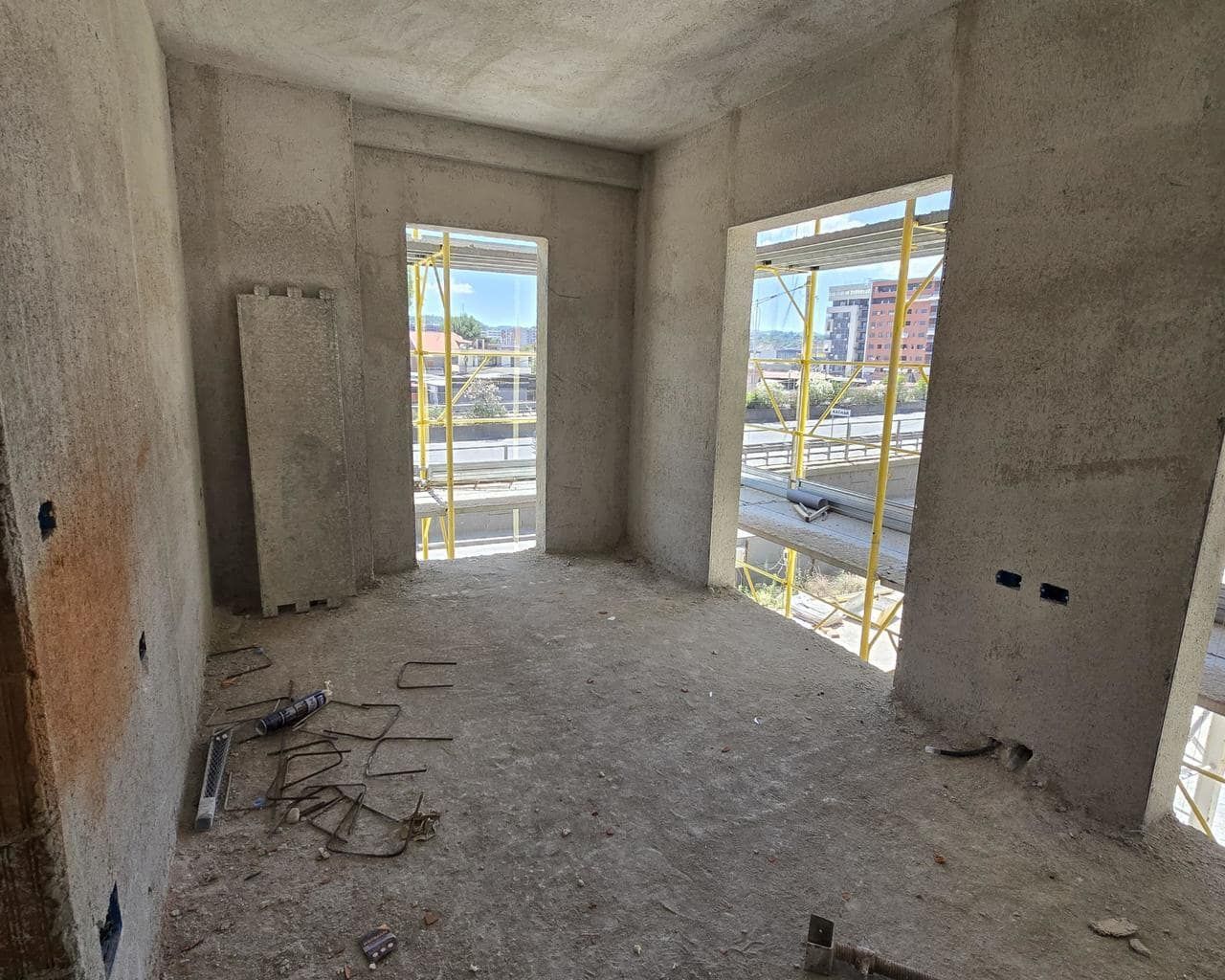 Shitet Apartament 1+1 tek Tirana Entry — Tiranë