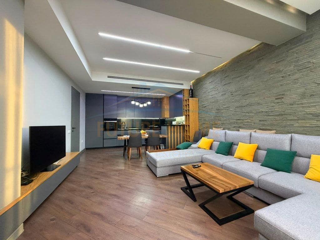 Shitet Apartament 2+1+2, Rruga e Kavajes, Tiranë — Tiranë