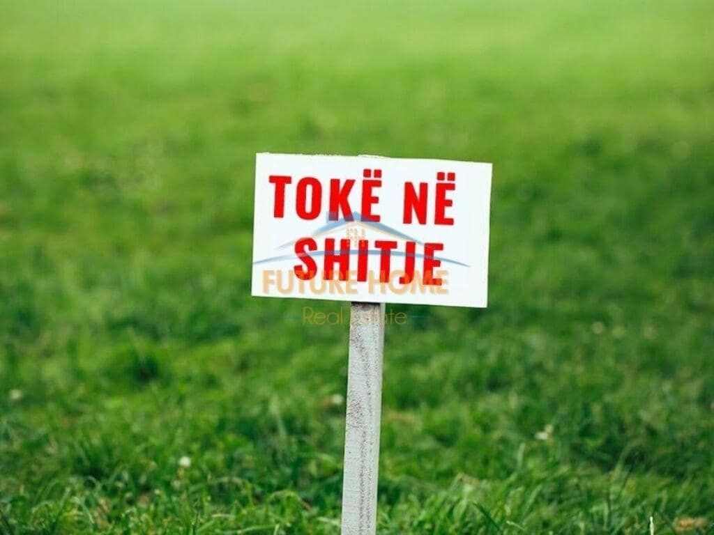 Shitet Tokë në Gjiri Lalzit, Durrës — Durrës