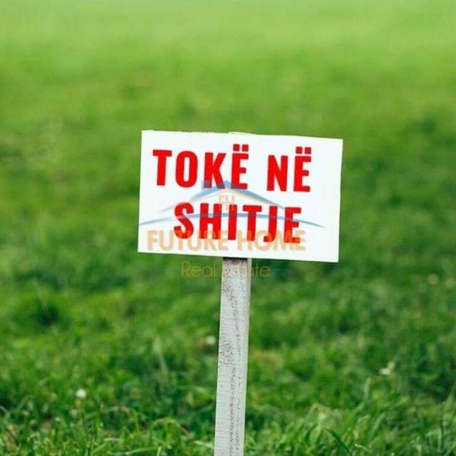 Shitet Tokë në Gjiri Lalzit, Durrës — Durrës