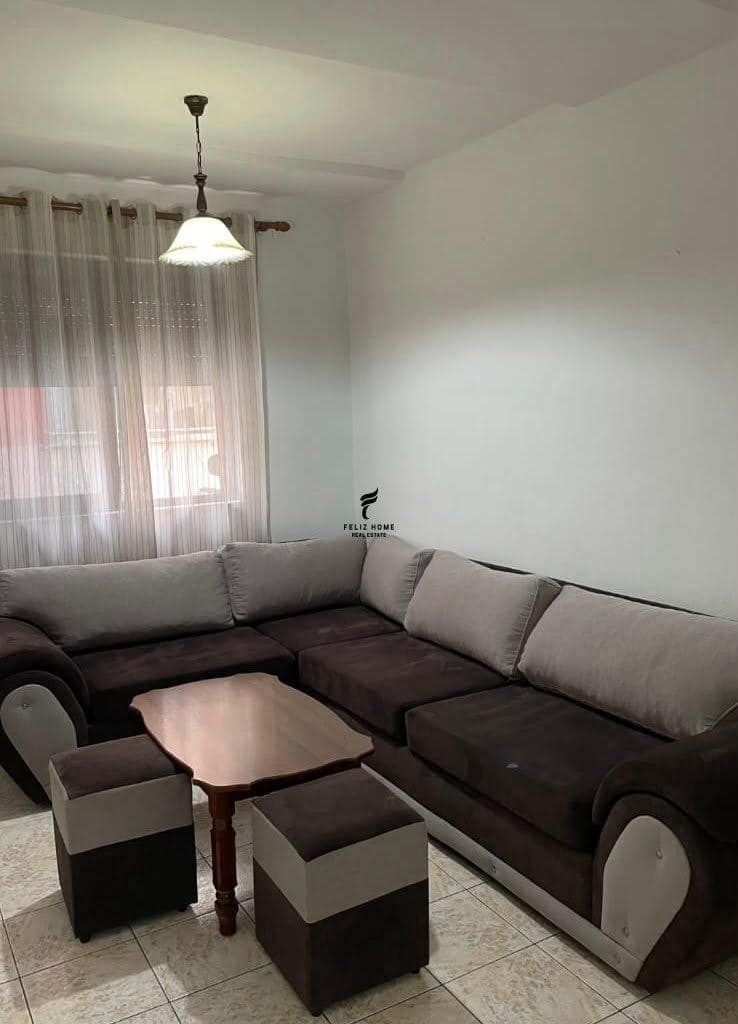 Shitet Apartament 1+1 në Rrugën Myslym Shyri — Tiranë