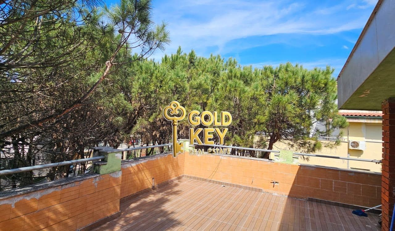 Shitet Apartament Papafingo në Golem, Durrës — Durrës