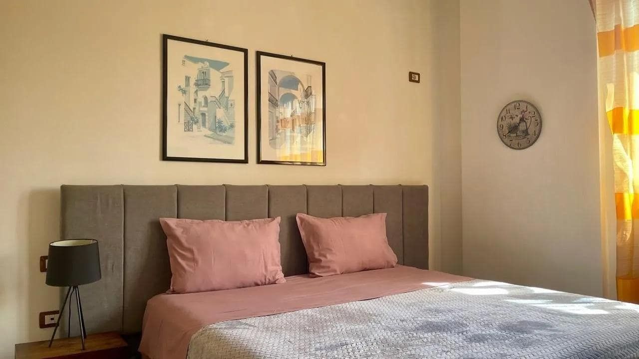 Apartament 1+1 me Qira në Qendër, Pazari i Ri — Tiranë