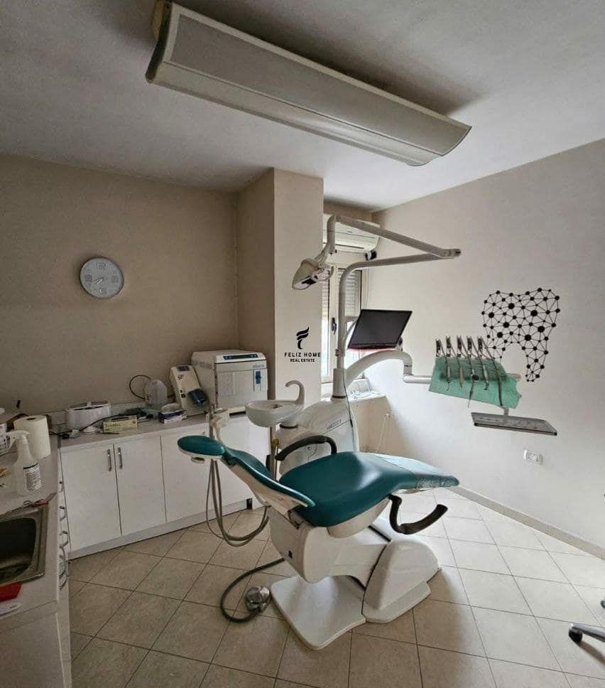 Shitet Apartament 2+1 në Pallatin me Shigjeta, 225.000 Euro — Tiranë