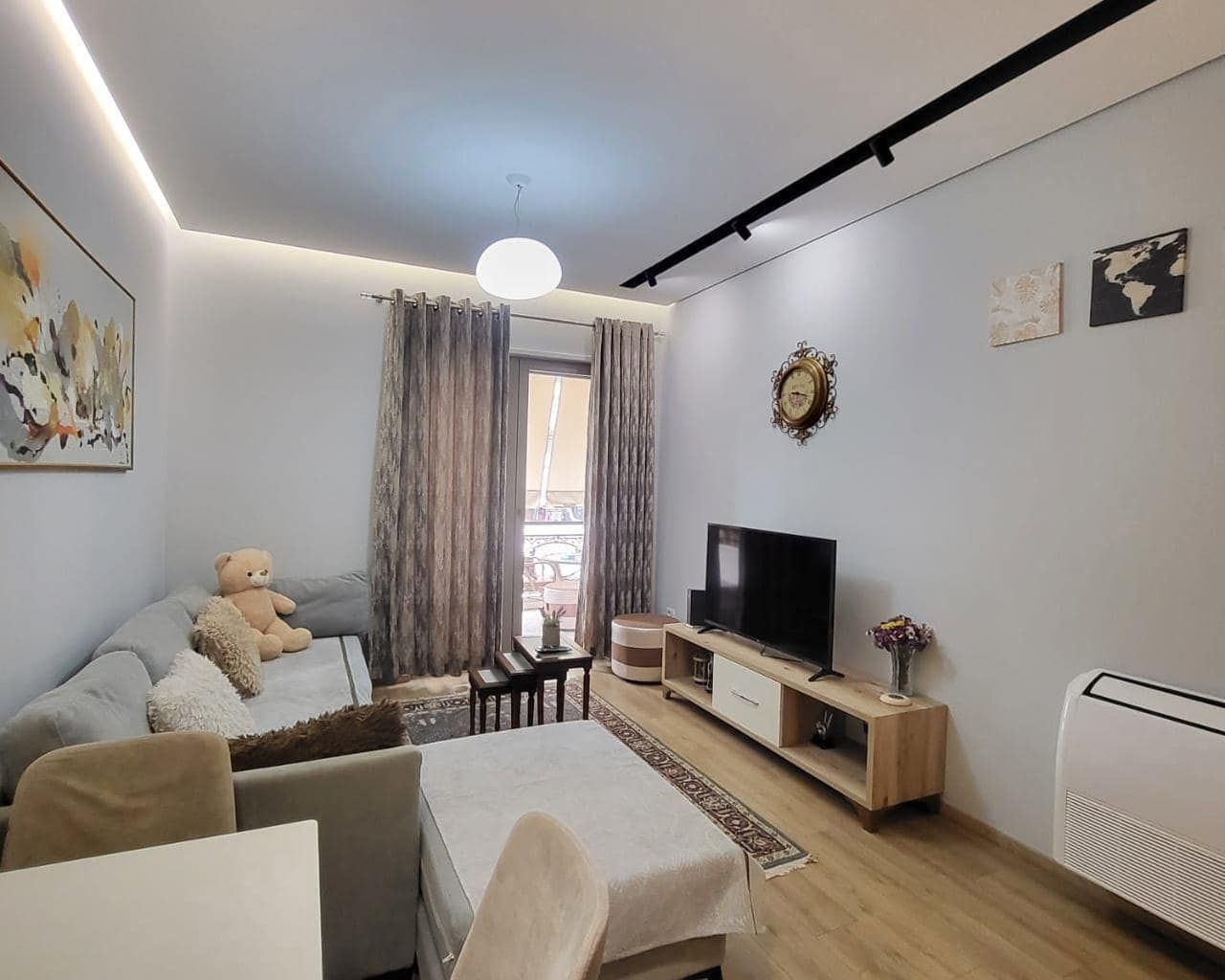 Apartament 1+1 me Qira në Kompleksi Delijorgji | Tiranë — Tiranë