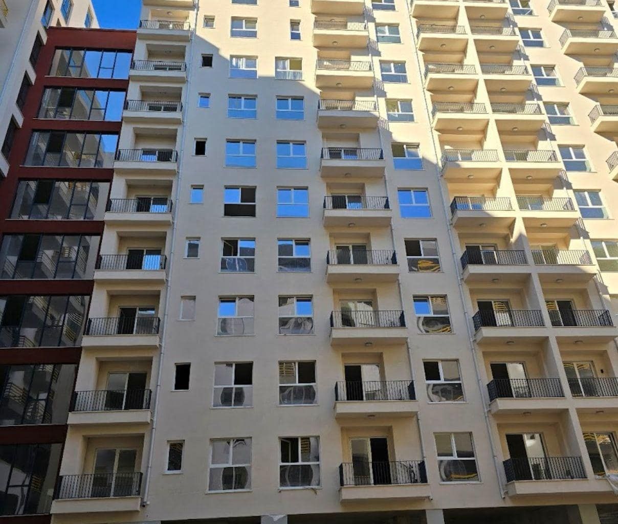 Shitet Apartament 2+1 në Kompleksi Aura, Tiranë — Tiranë