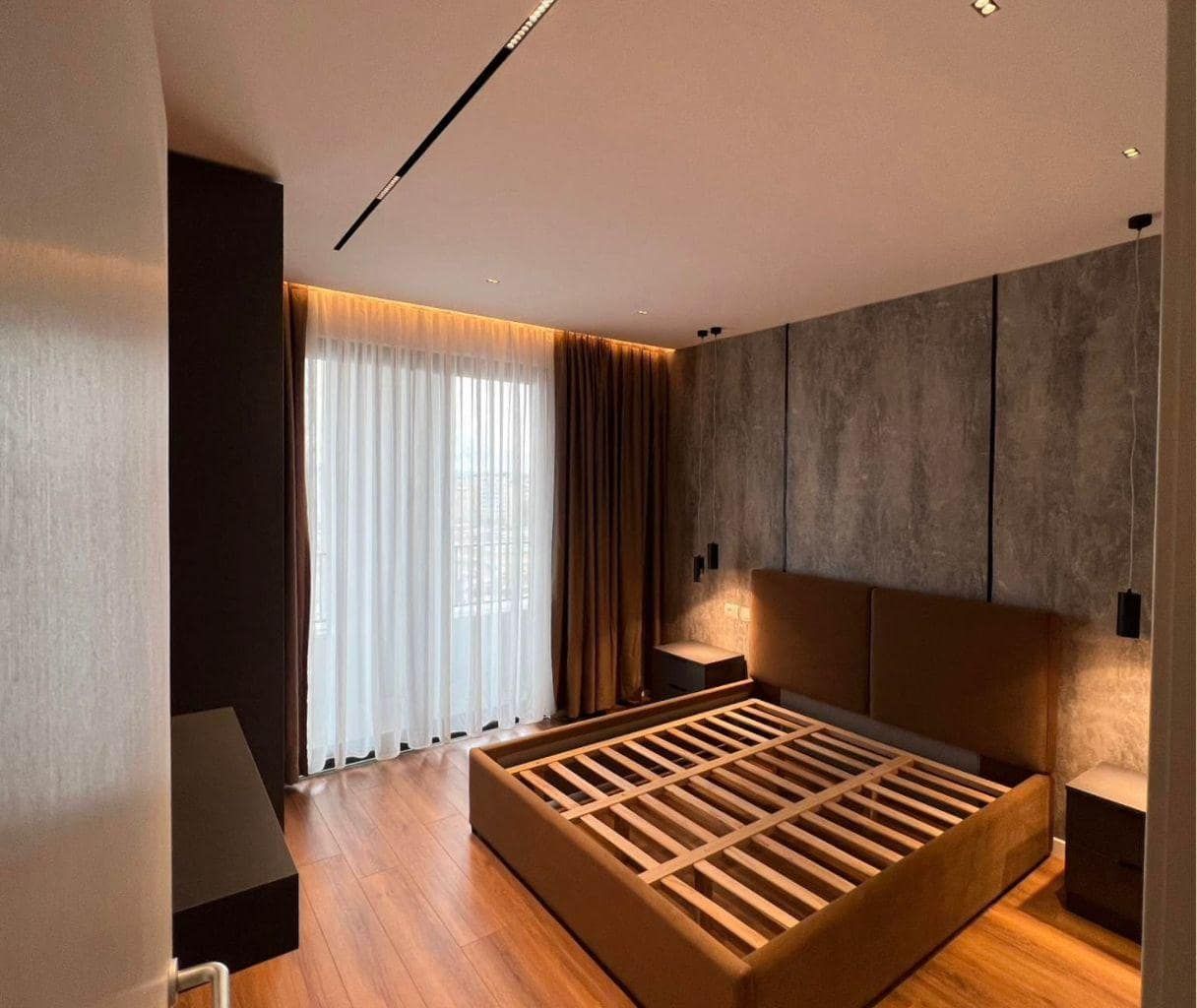 Apartament 1+1 me Qira në Rrugën Jordan Misja, Tiranë — Tiranë