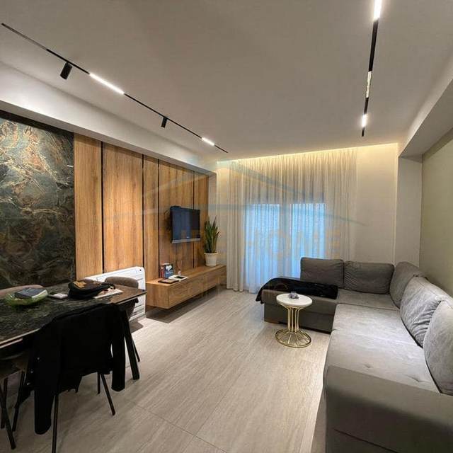 Shitet Apartament 2+1, Lagjia 17, Durrës — Durrës