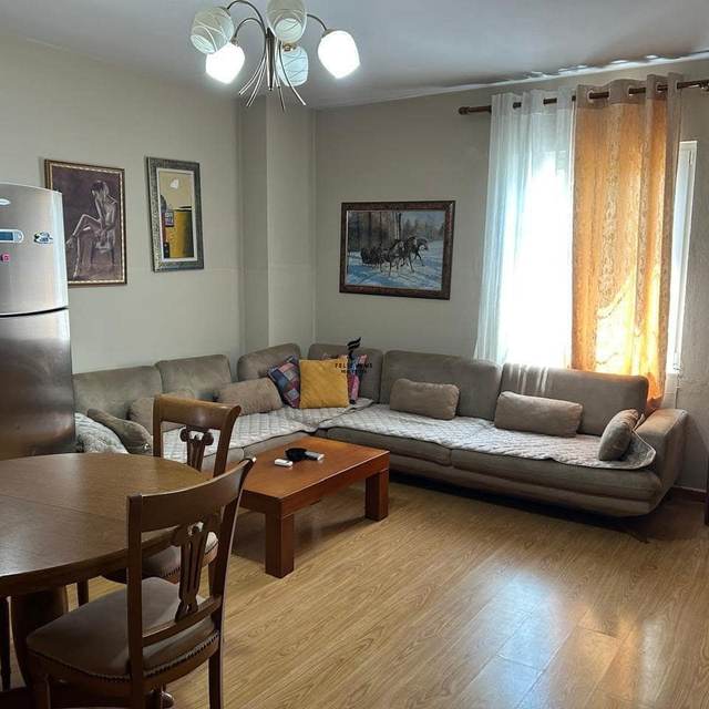 Apartament 2+1 me Qera në Rrugën e Elbasanit — Tiranë