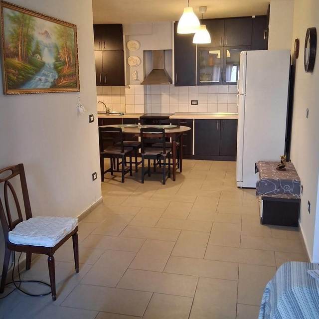 Apartament me Qera 2+1 në Myslym Shyri, 65.000 Lekë — Tiranë