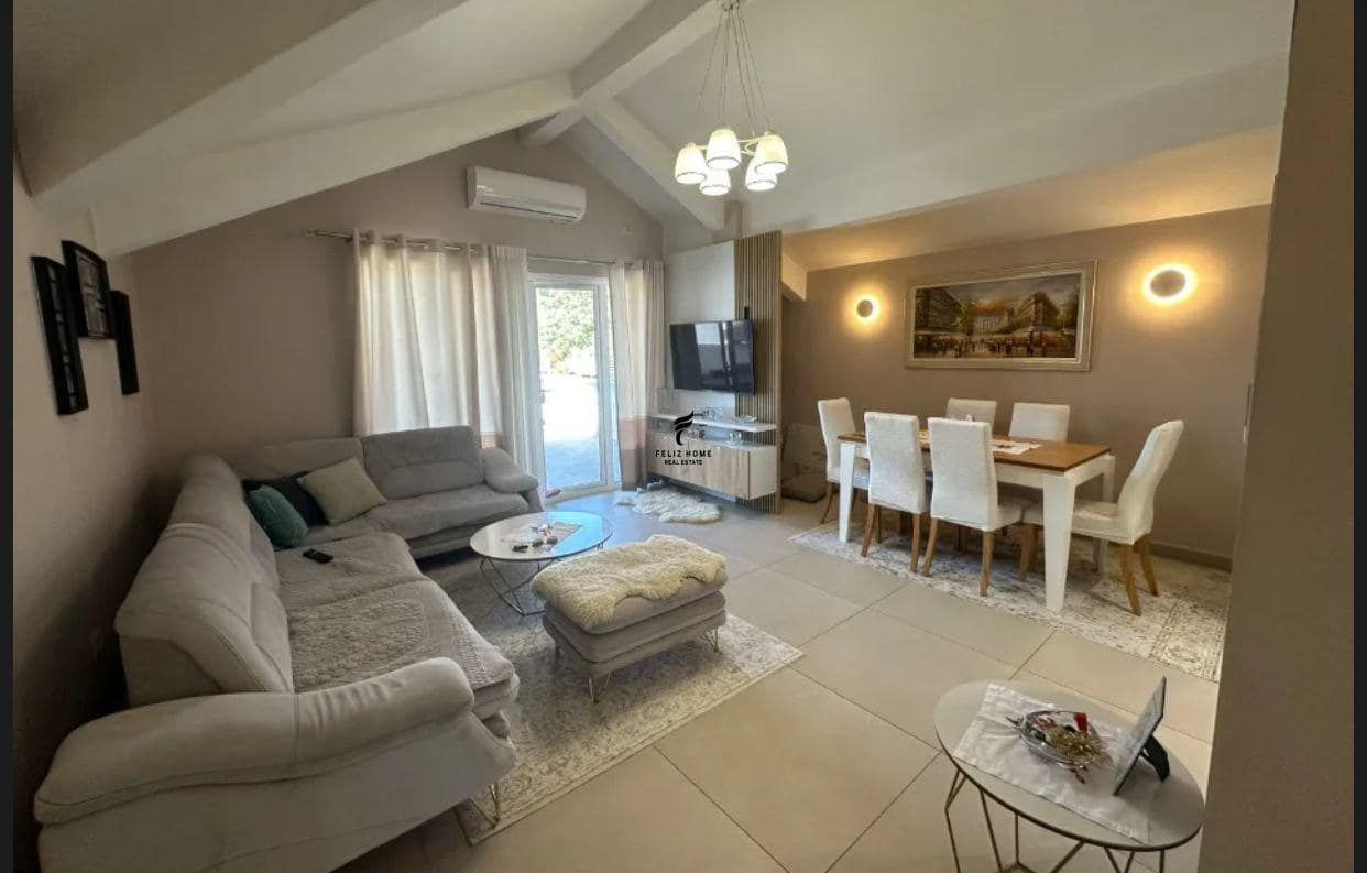 Apartament 2+1 me Qera në Xhamllik, 75.000 Lekë — Tiranë