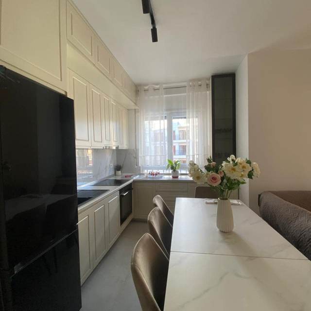 Apartament 2+1 me Qira në Pazari i Ri, Tiranë — Tiranë