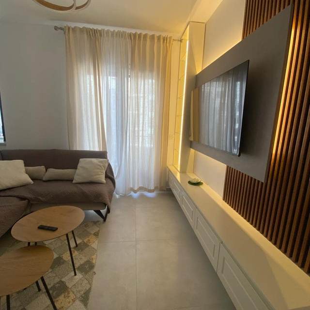 Apartament 2+1+2 me qira në Pazari i Ri, Tiranë — Tiranë