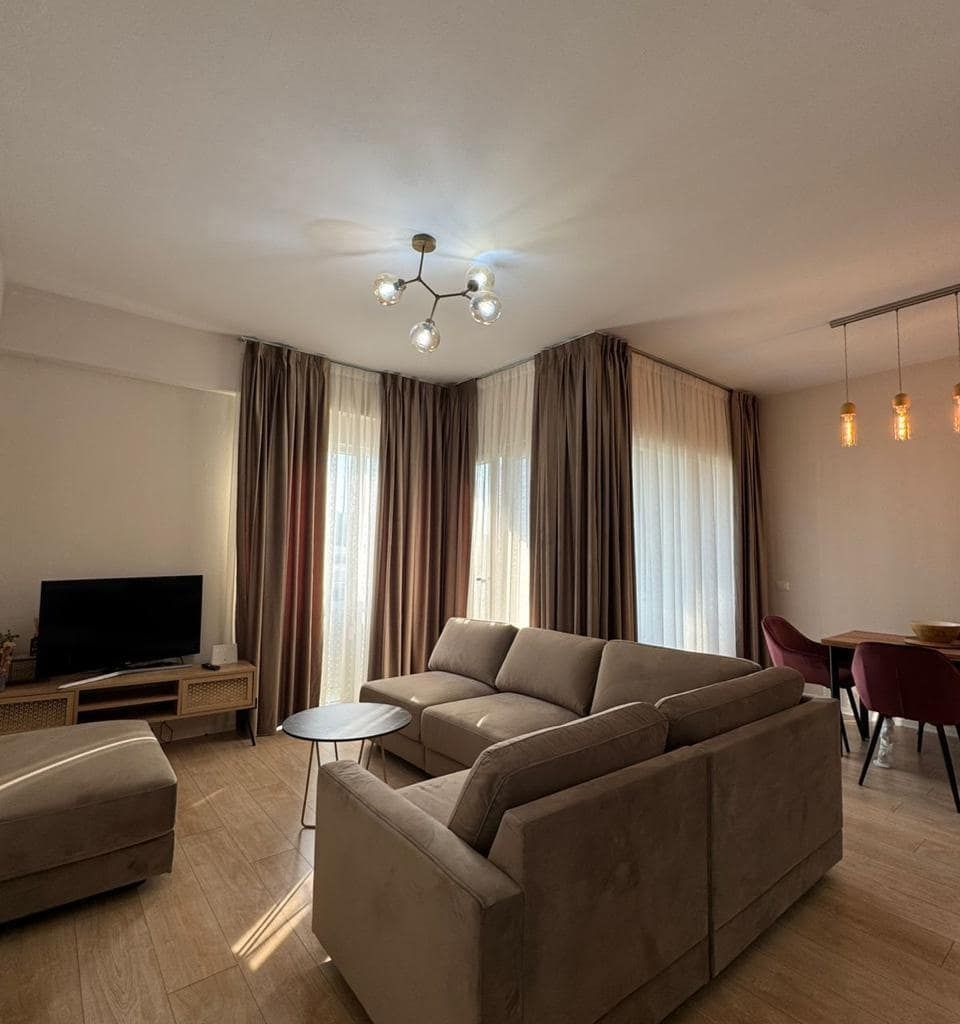 Apartament me Qira 2+1+2 te Rruga Kosovareve — Tiranë