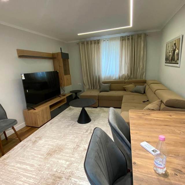 Apartament 2+1 për qira, mbrapa 9-Katesheve | Tiranë — Tiranë