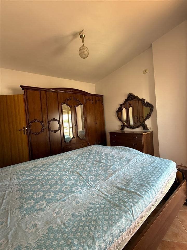 Shitet Apartament 2+1 tek Drejtoria e Policis, Durrës — Durrës