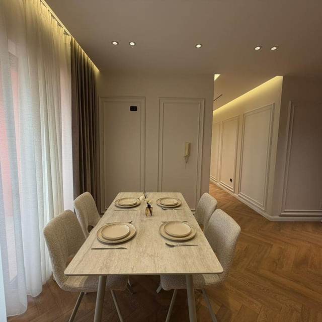Apartament 2+1 me Garderobë për Shitje në Bulevardin Bajram Curri — Tiranë