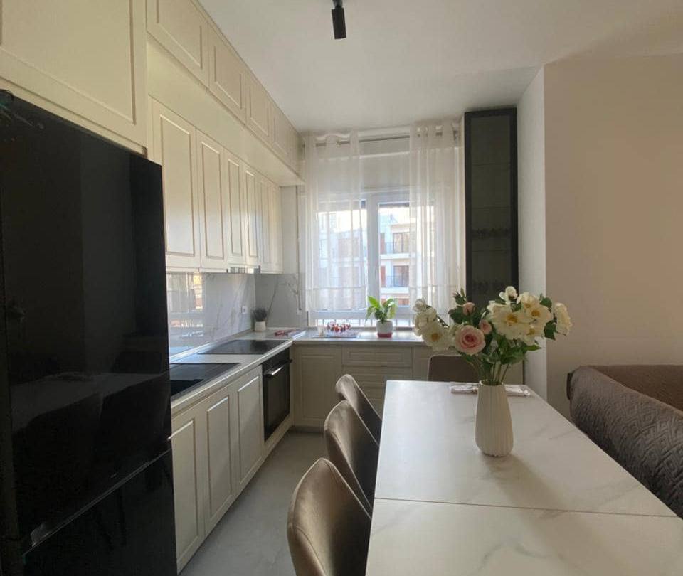 Apartament me qira 2+1+2 – Pazari i Ri, Tiranë (njësi tjetër)